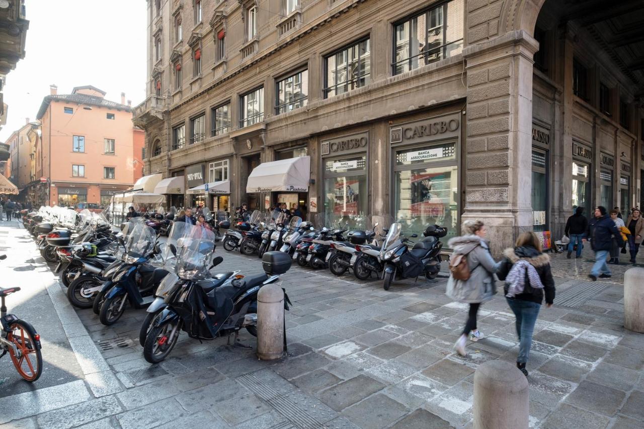Appartamento Dietro Fontana Del Nettuno Болонья Экстерьер фото